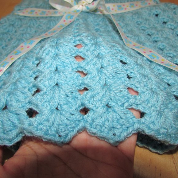 Taller de ABU handmade blue baby dress (crochet) - Picture 5 of 13